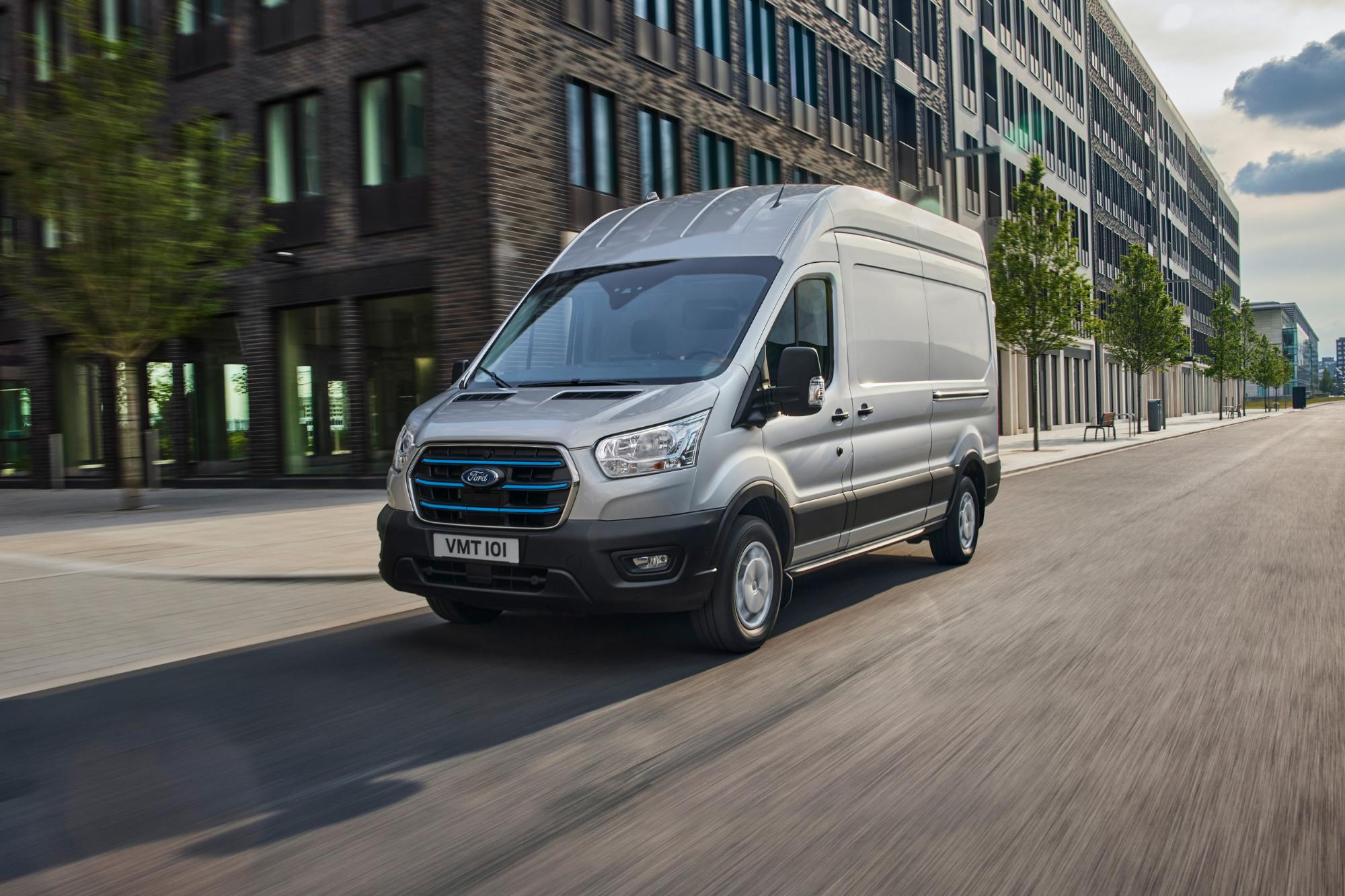 Ετοιμοπαράδοτο το νέο Ford E-Transit